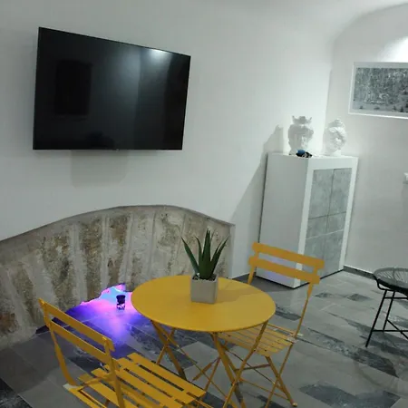 Casa Varco Santa Lucia شقة